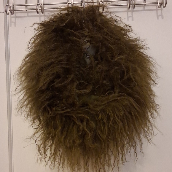 Jocelyn Long Olive Real Curly Sheep Fur Infinity Scarf with hook closure - Picture 3 of 4